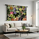 Pastelkleurige bloemen en eucalyptustakken