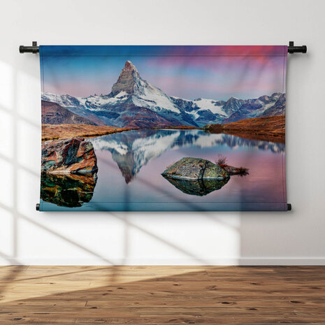 Ochtendzicht op Stellisee meer met Matterhorn berg op de achtergrond