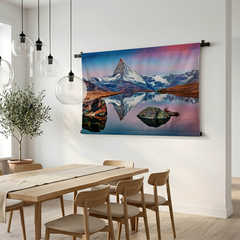 Ochtendzicht op Stellisee meer met Matterhorn berg op de achtergrond