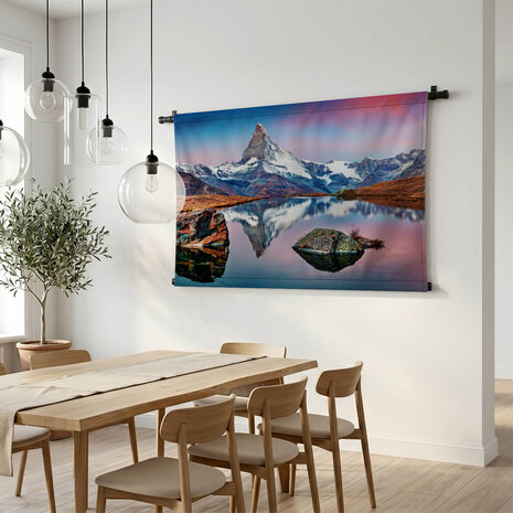 Ochtendzicht op Stellisee meer met Matterhorn berg op de achtergrond