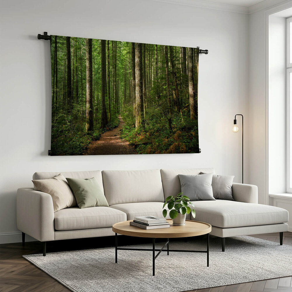 Bospad tussen de bomen