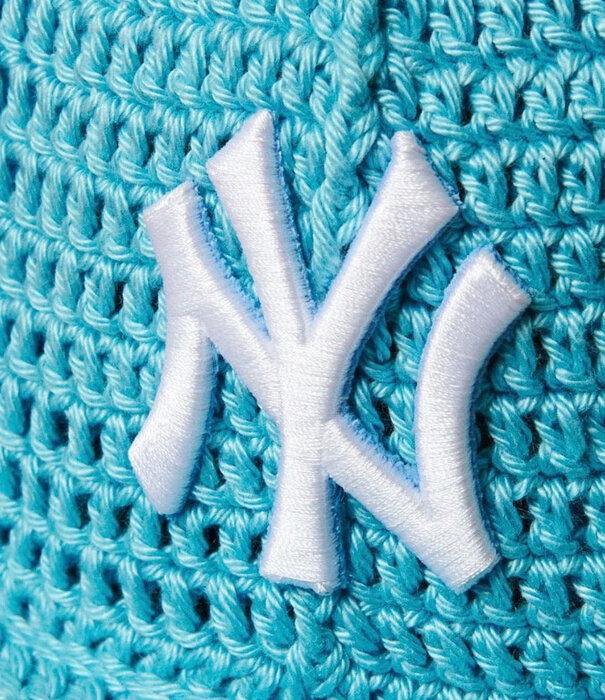 A Form Unseen Yankees Crochet - Tiffany