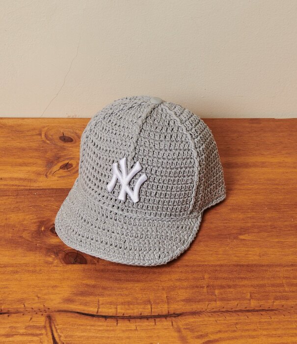 A Form Unseen Yankees Crochet - Grey