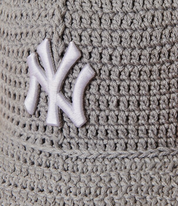 A Form Unseen Yankees Crochet - Grey