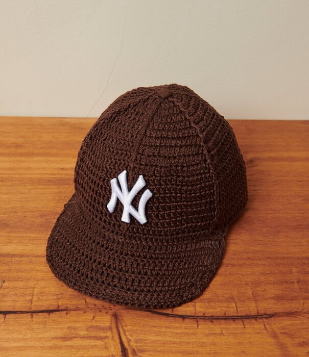 A Form Unseen Yankees Crochet - Brown