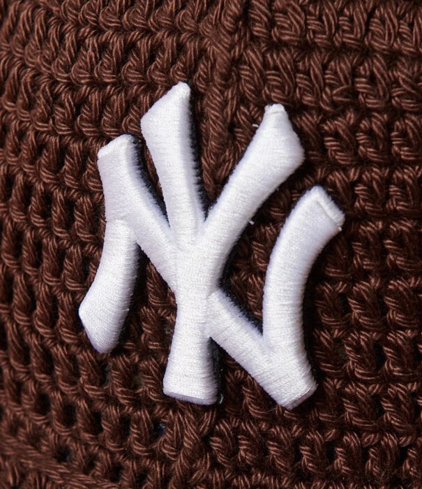 A Form Unseen Yankees Crochet - Brown