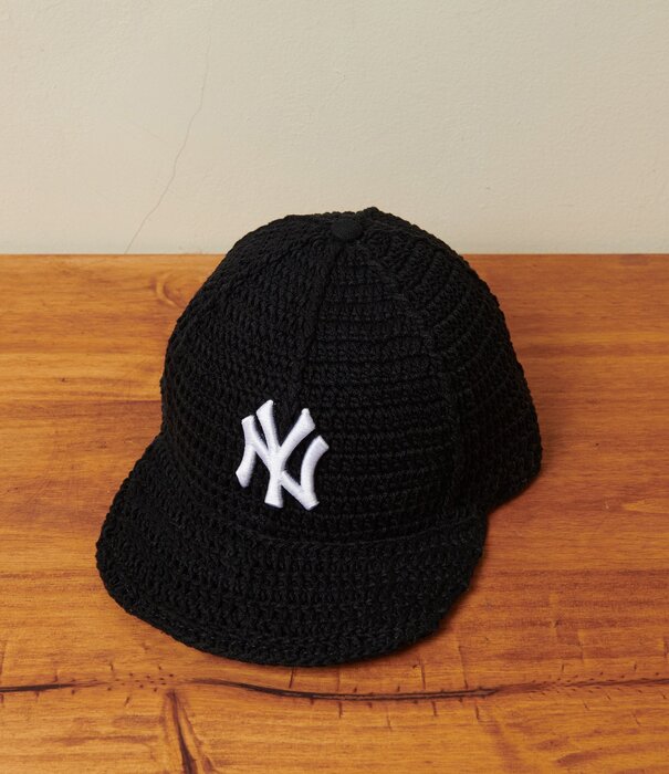 A Form Unseen Yankees Crochet - Black