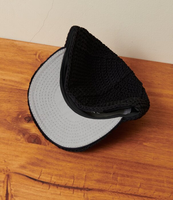 A Form Unseen Yankees Crochet - Black