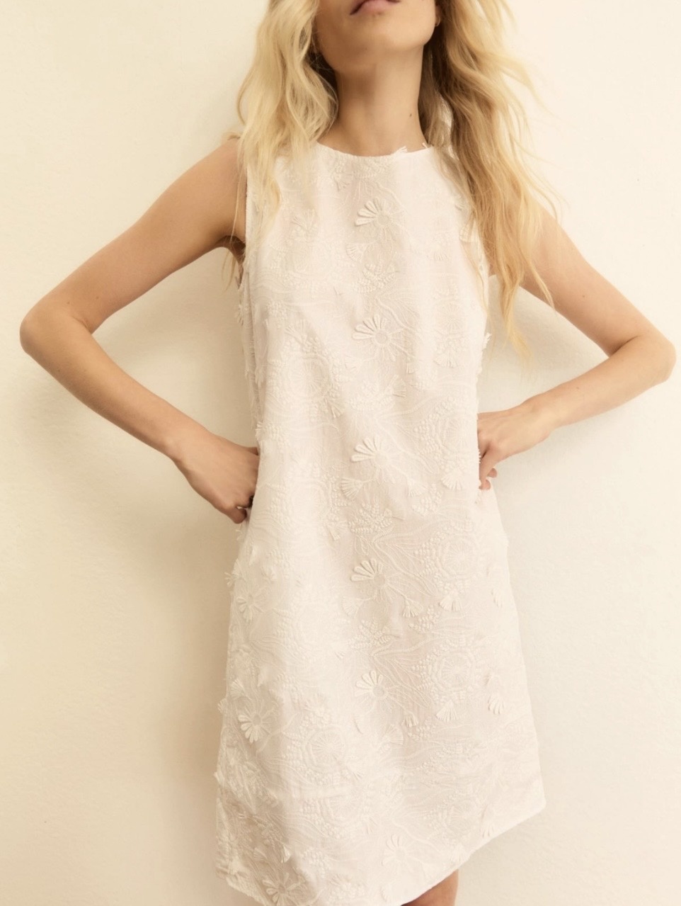 EMME MARELLE ROBE BRODÉE