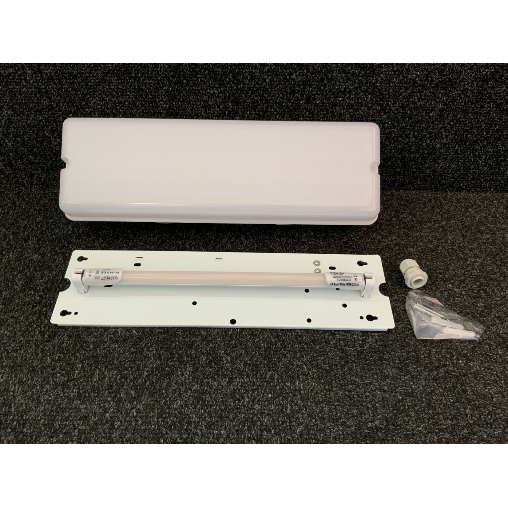 IP52 Armatuur 360x115x90mm met opalen kap exclusief verlichtingsbron