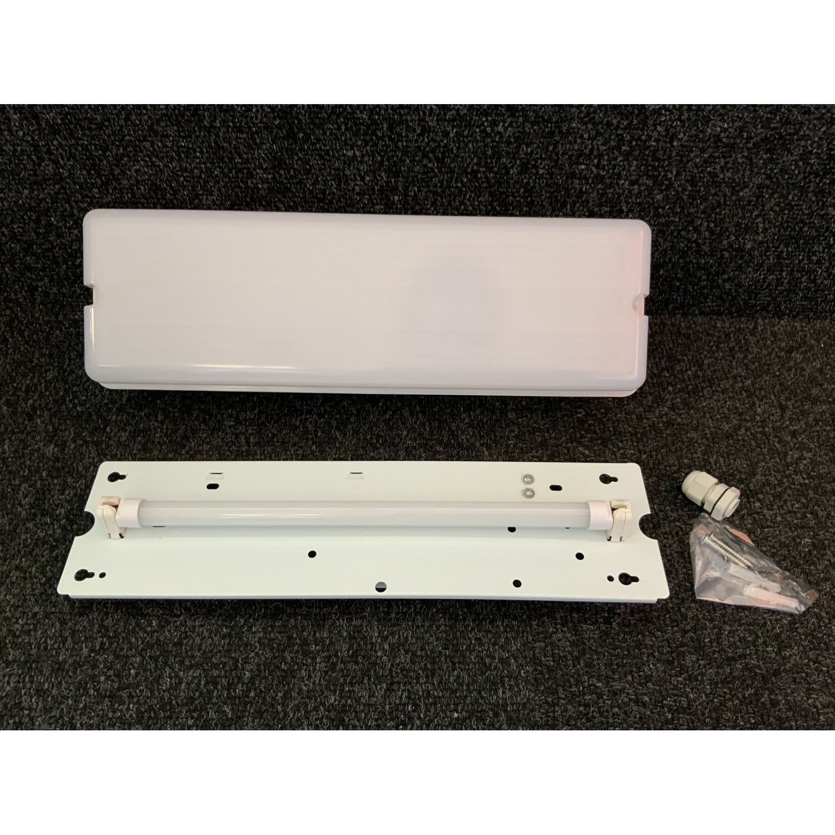IP52 Armatuur 360x115x90mm met opalen kap exclusief verlichtingsbron - Copy - Copy - Copy - Copy