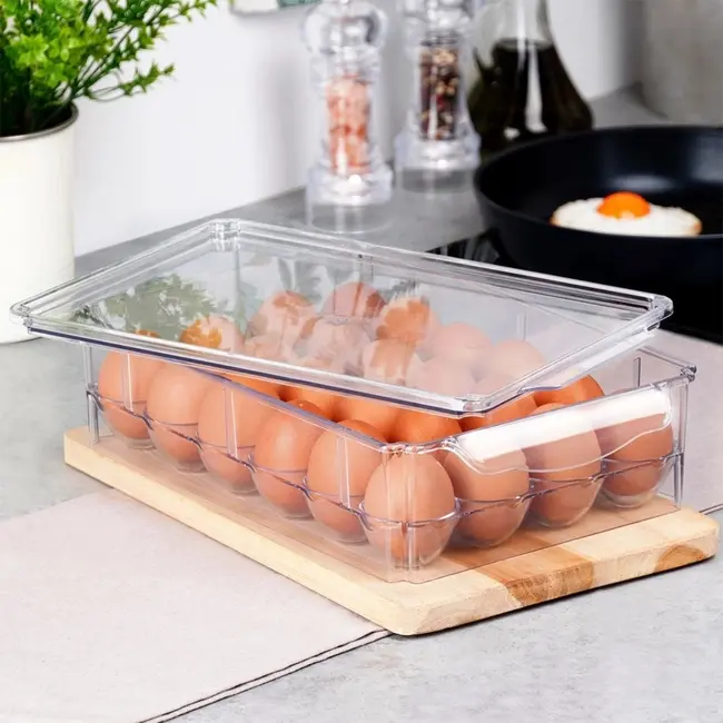 Transparent egg holder with lid for 24 eggs