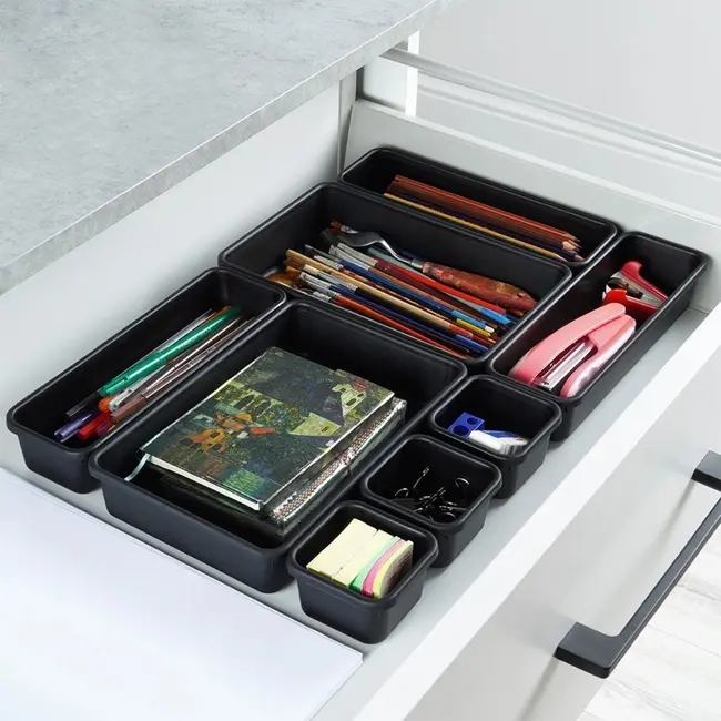 Schwarzer modularer Schubladen-Organizer mit 8 Boxen