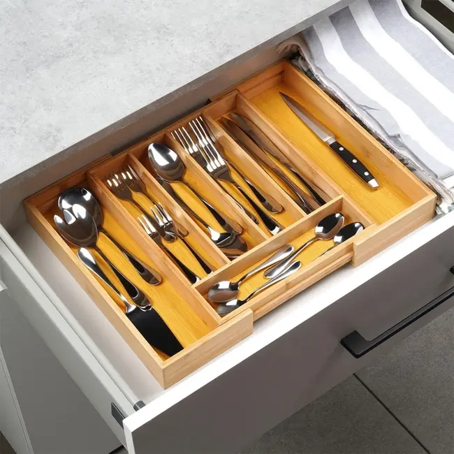 Expandable bamboo cutlery drawer organizer with up to 7 compartments – 28-45 x 33.5 cm