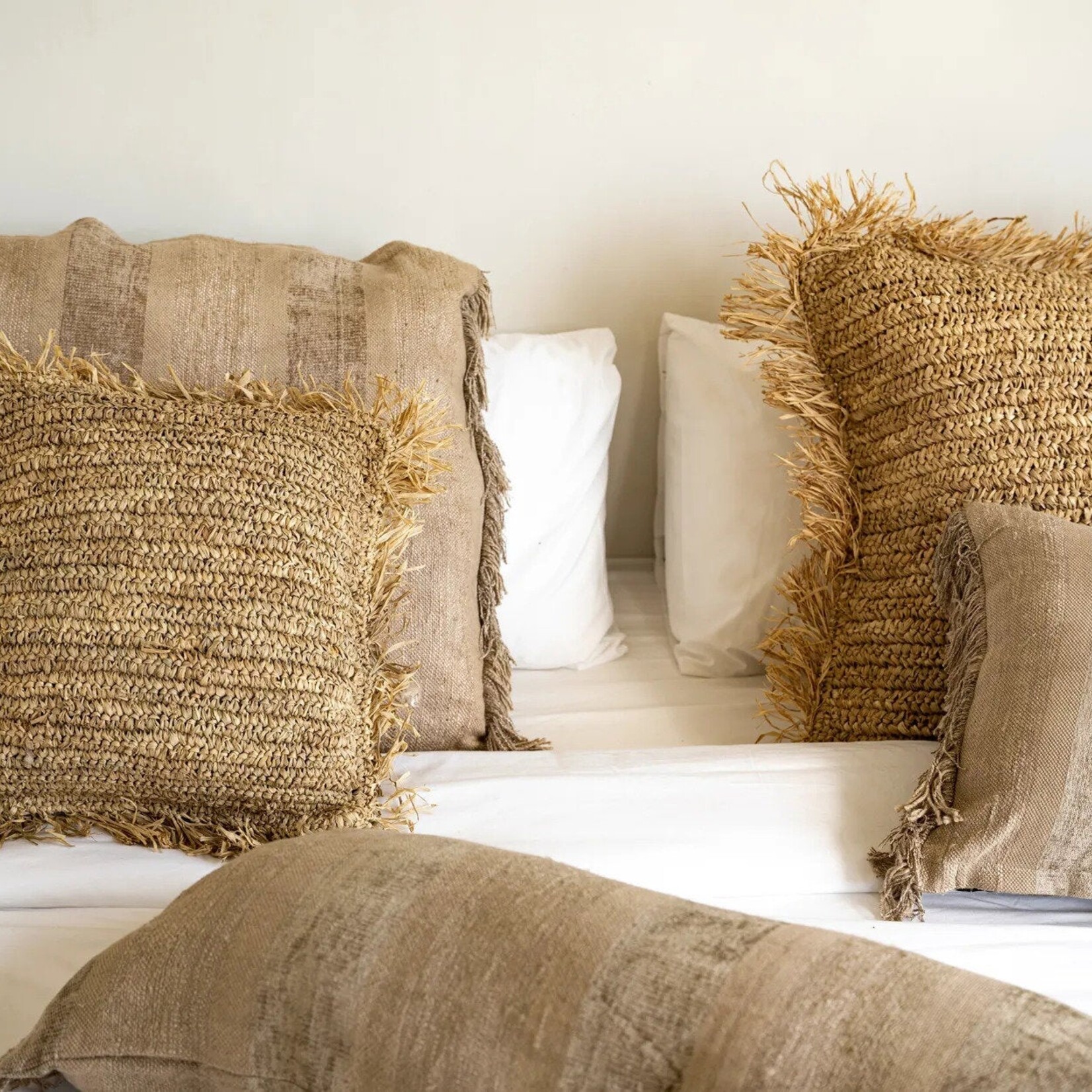 Bazar Bizar Antwerp The Oh My Gee Cushion Cover - Concrete Velvet - 40x40