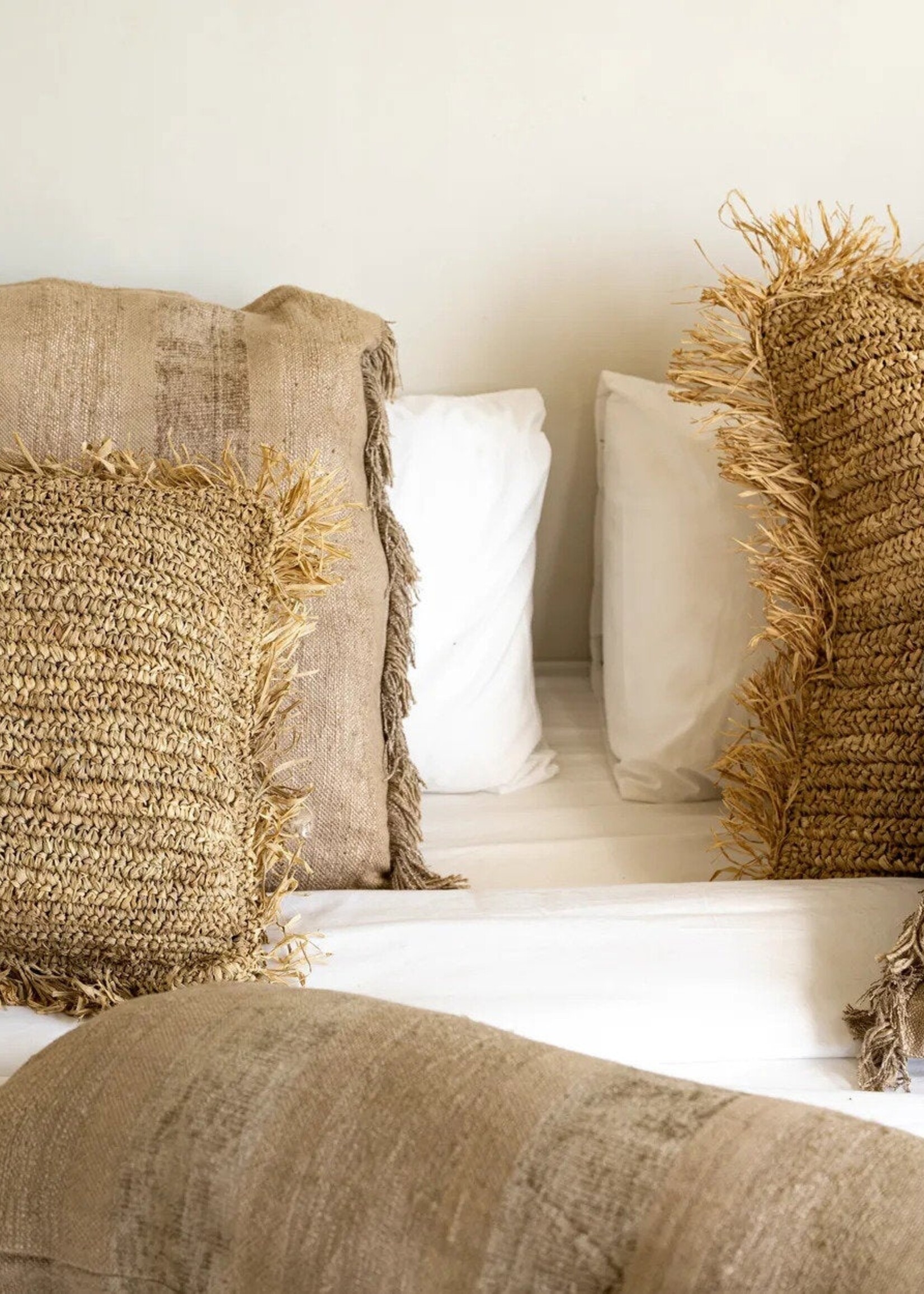 Bazar Bizar Antwerp The Oh My Gee Cushion Cover - Concrete Velvet - 40x40