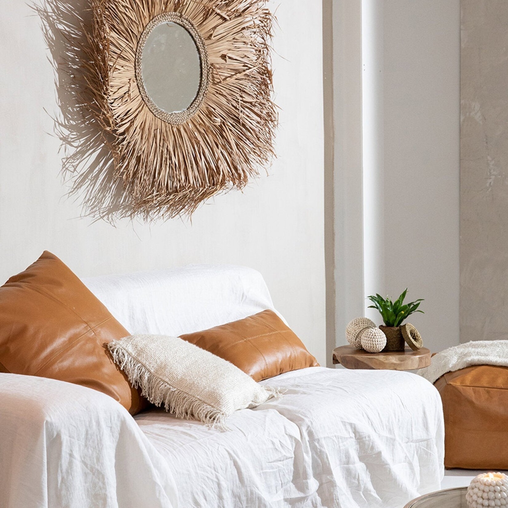 Bazar Bizar Antwerp The Four Panel Leather Cushion Cover - Camel - 60x60