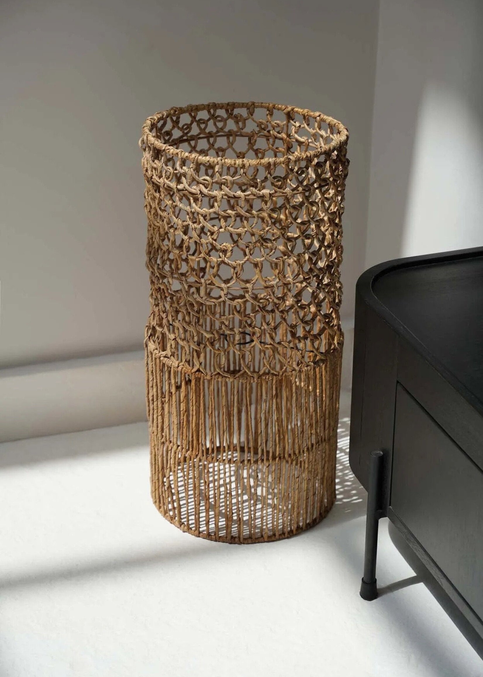 Bazar Bizar Antwerp The Takuhanki Pendant - Natural - L