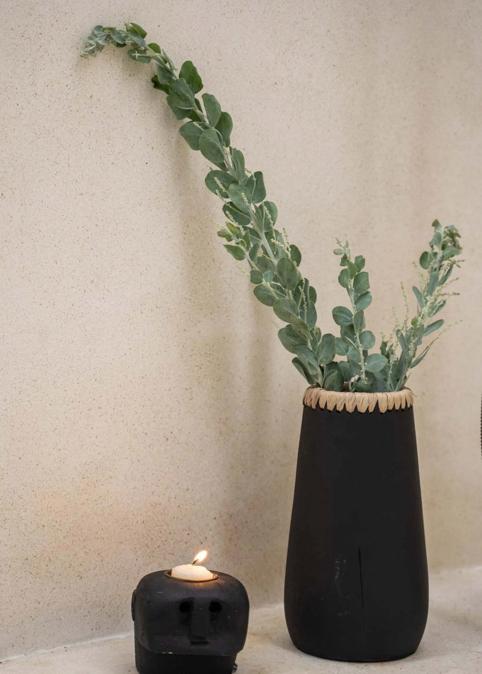 Bazar Bizar Antwerp The Sneaky Vase - Black Natural - M