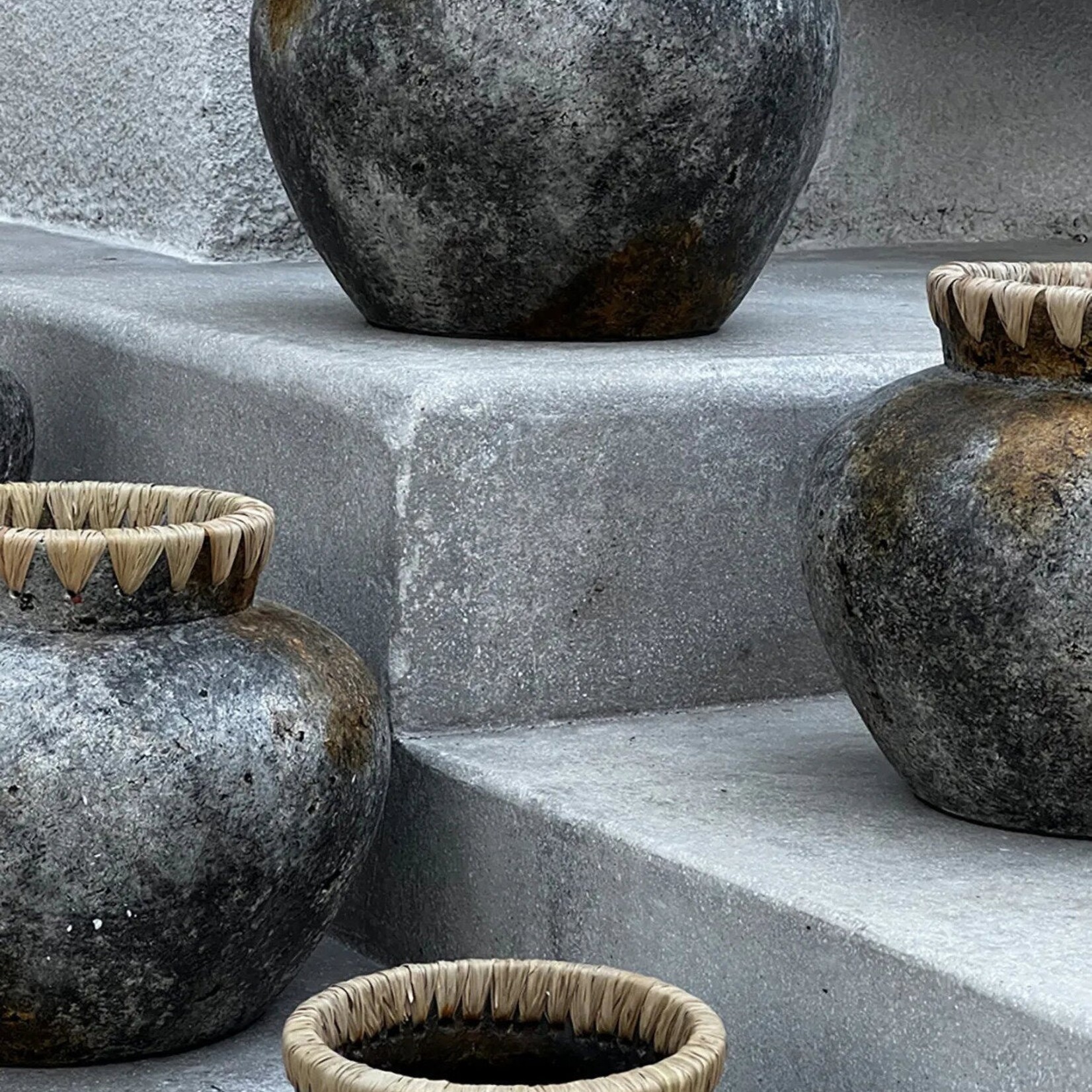 Bazar Bizar Antwerp The Styly Vase - Antique Grey - M
