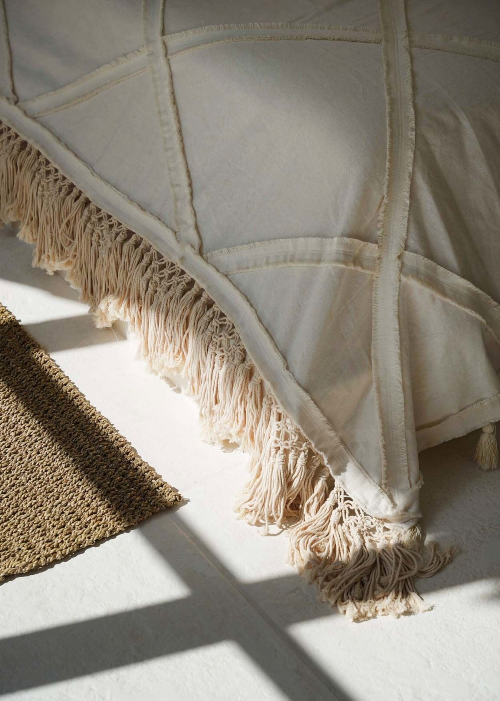Bazar Bizar Antwerp The Berber Bed Throw - Natural