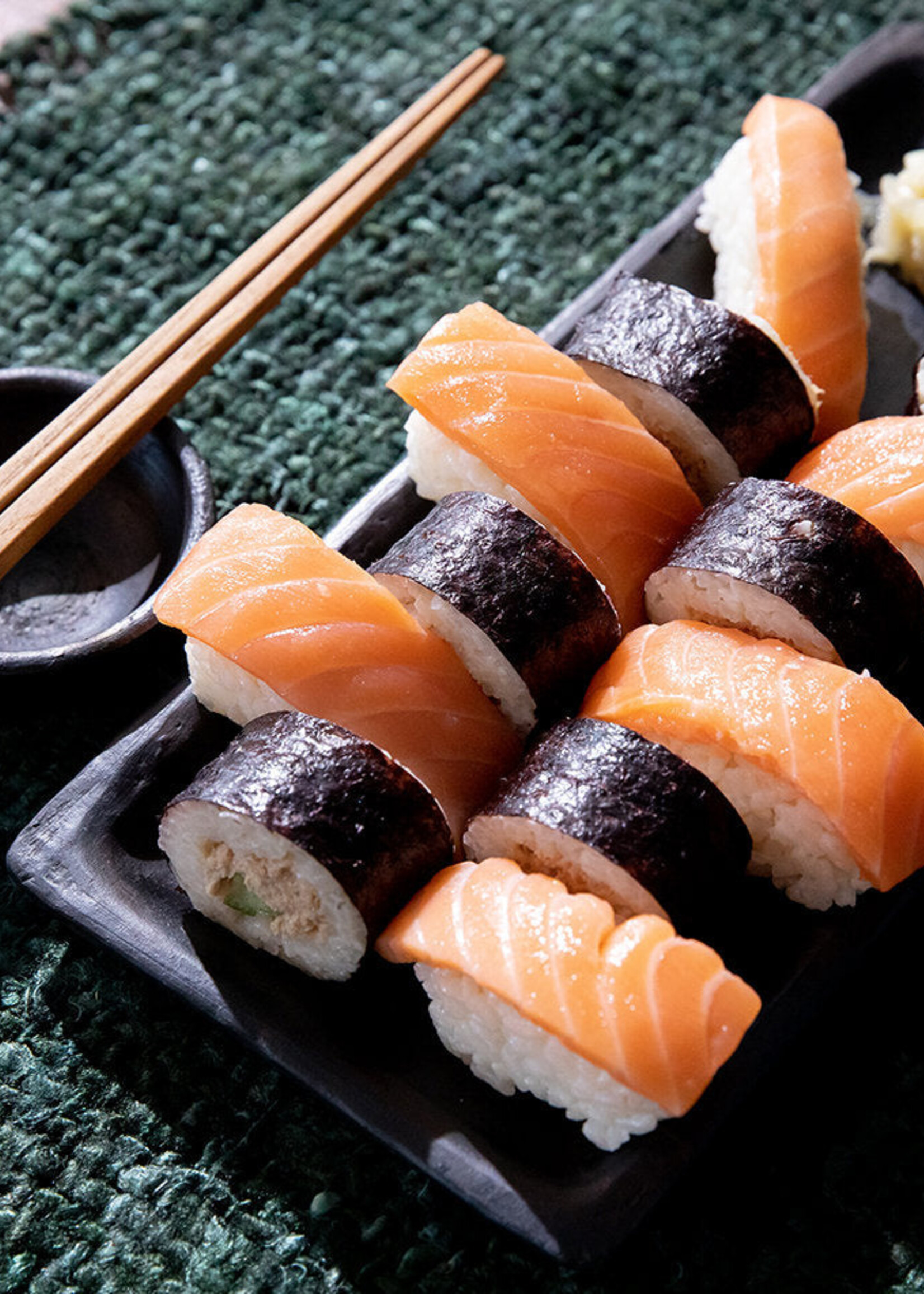 Bazar Bizar Antwerp The Burned Sushi Plate - Black - L