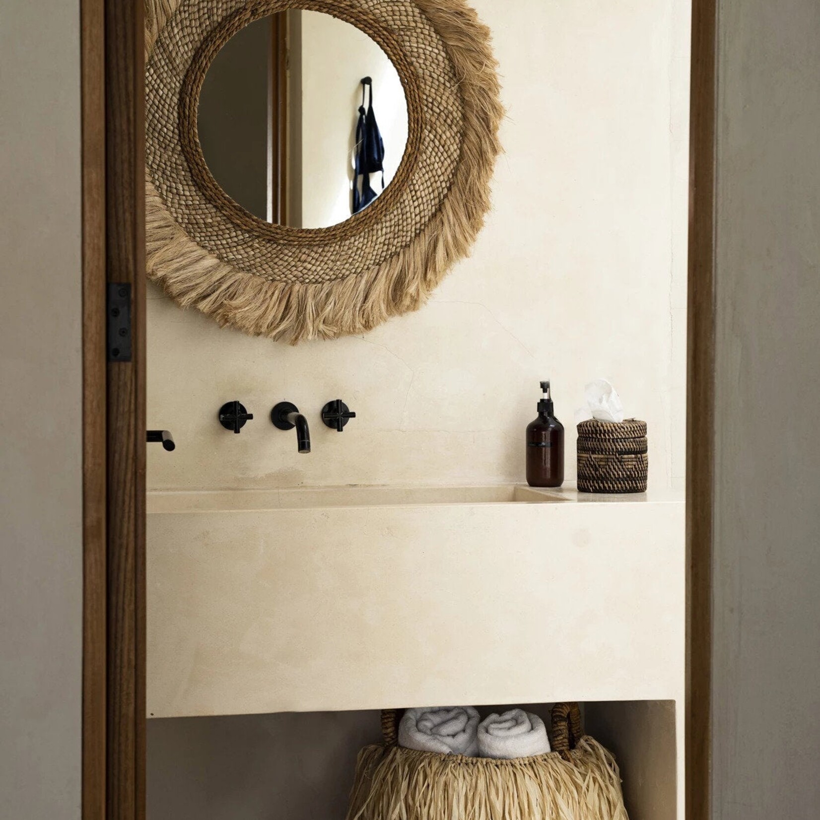 Bazar Bizar Antwerp The Raffia Basket - M