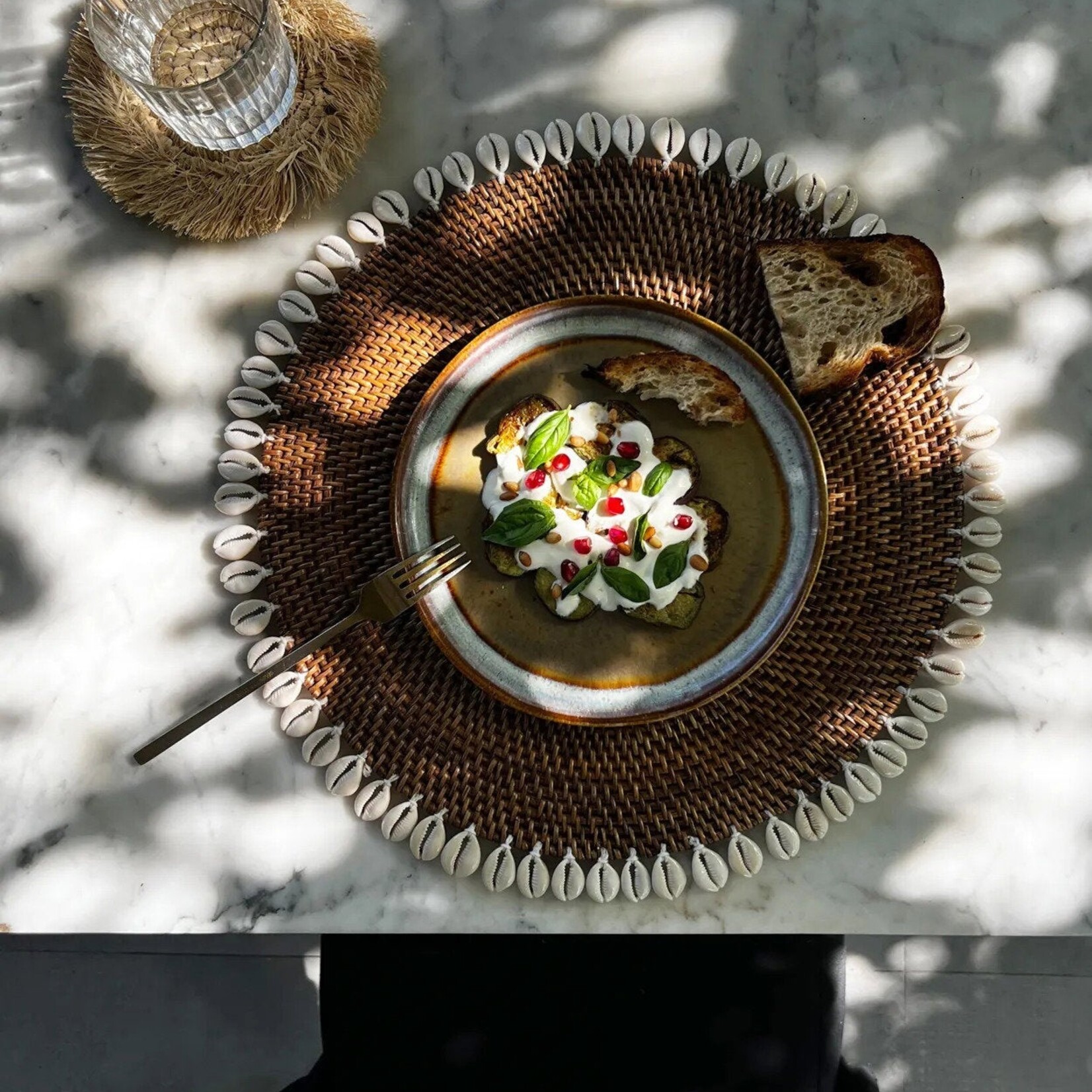 Bazar Bizar Antwerp The Colonial Shell Placemat - Natural Brown