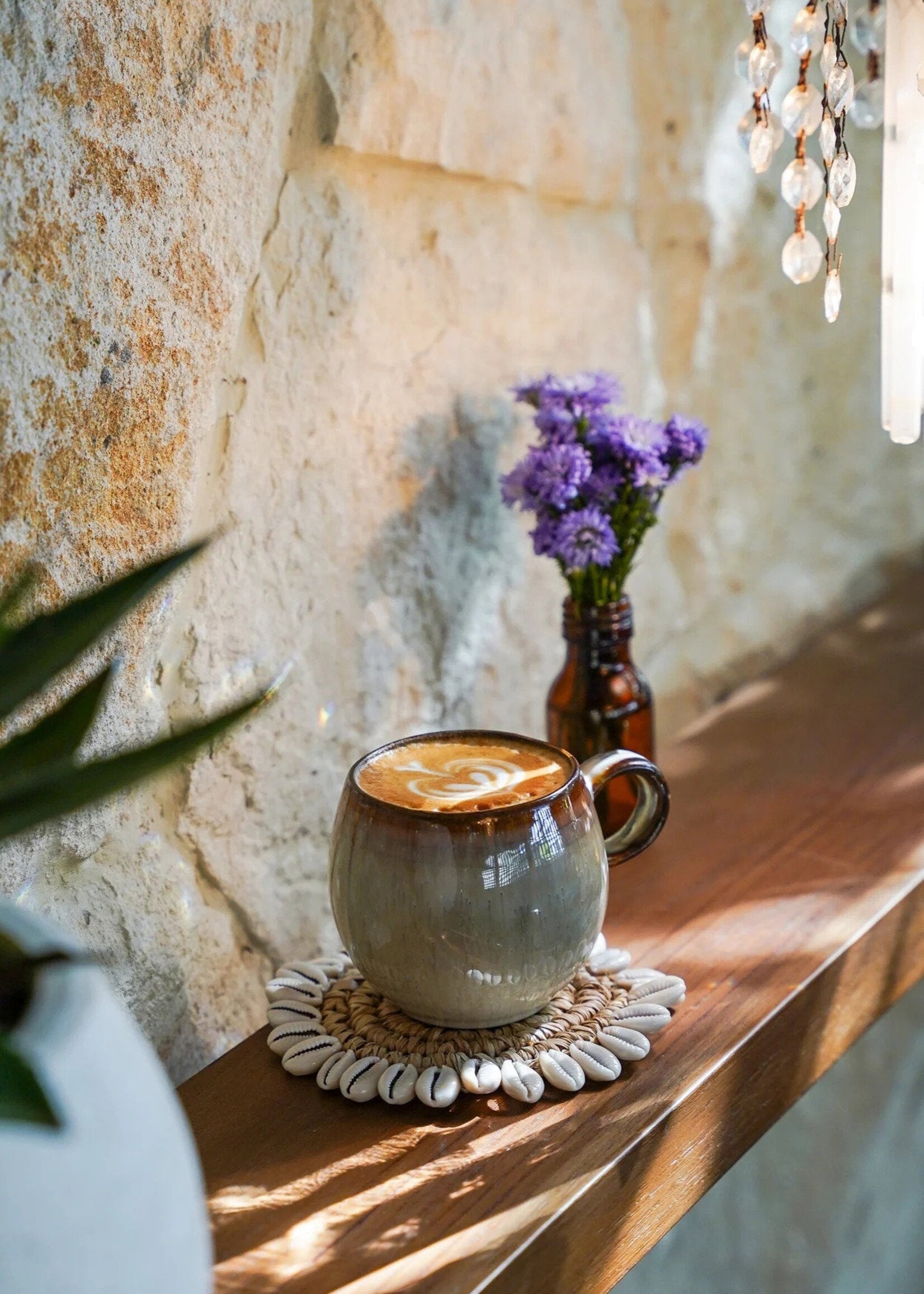 Bazar Bizar Antwerp The Raffia Shell Coaster - Natural