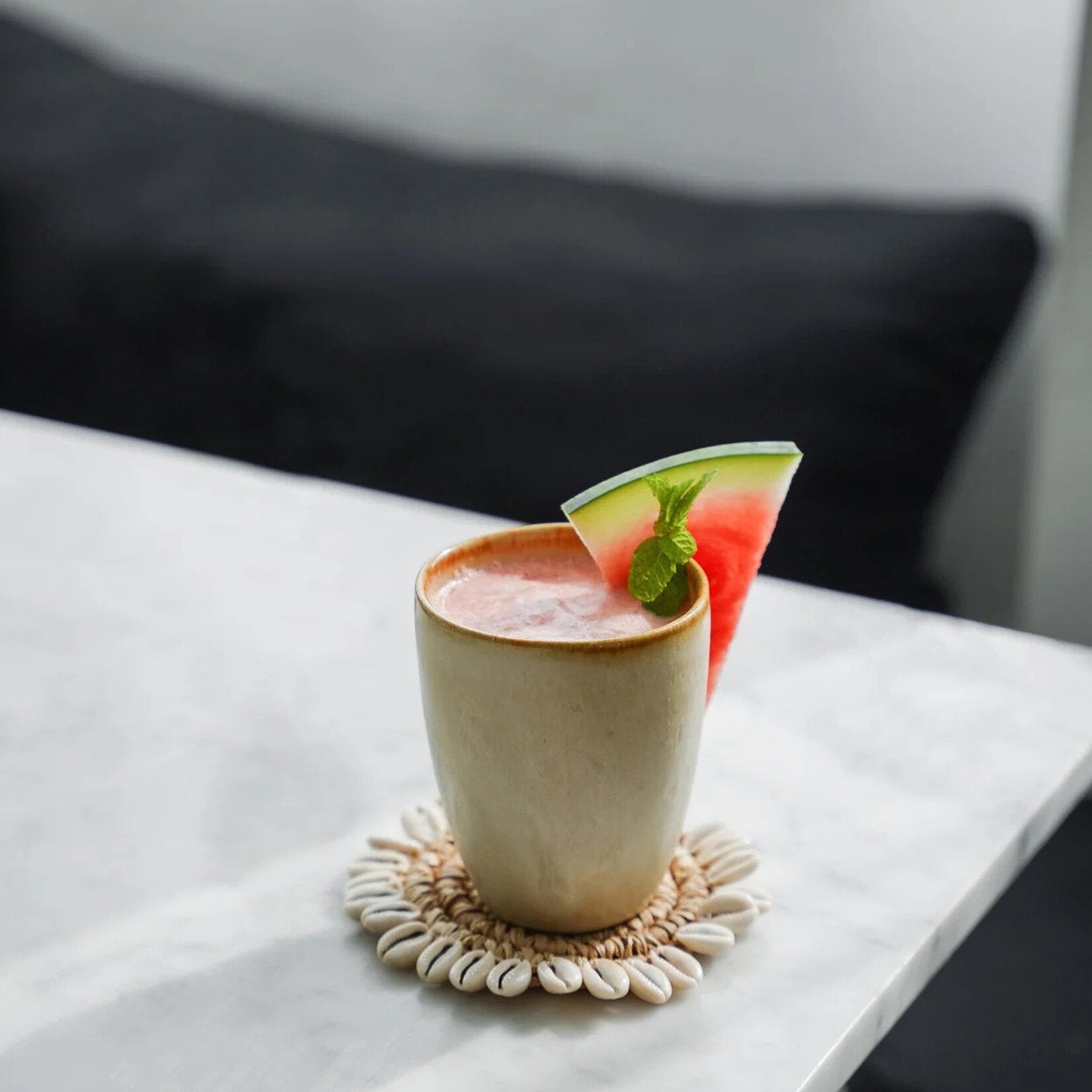 Bazar Bizar Antwerp The Raffia Shell Coaster - Natural