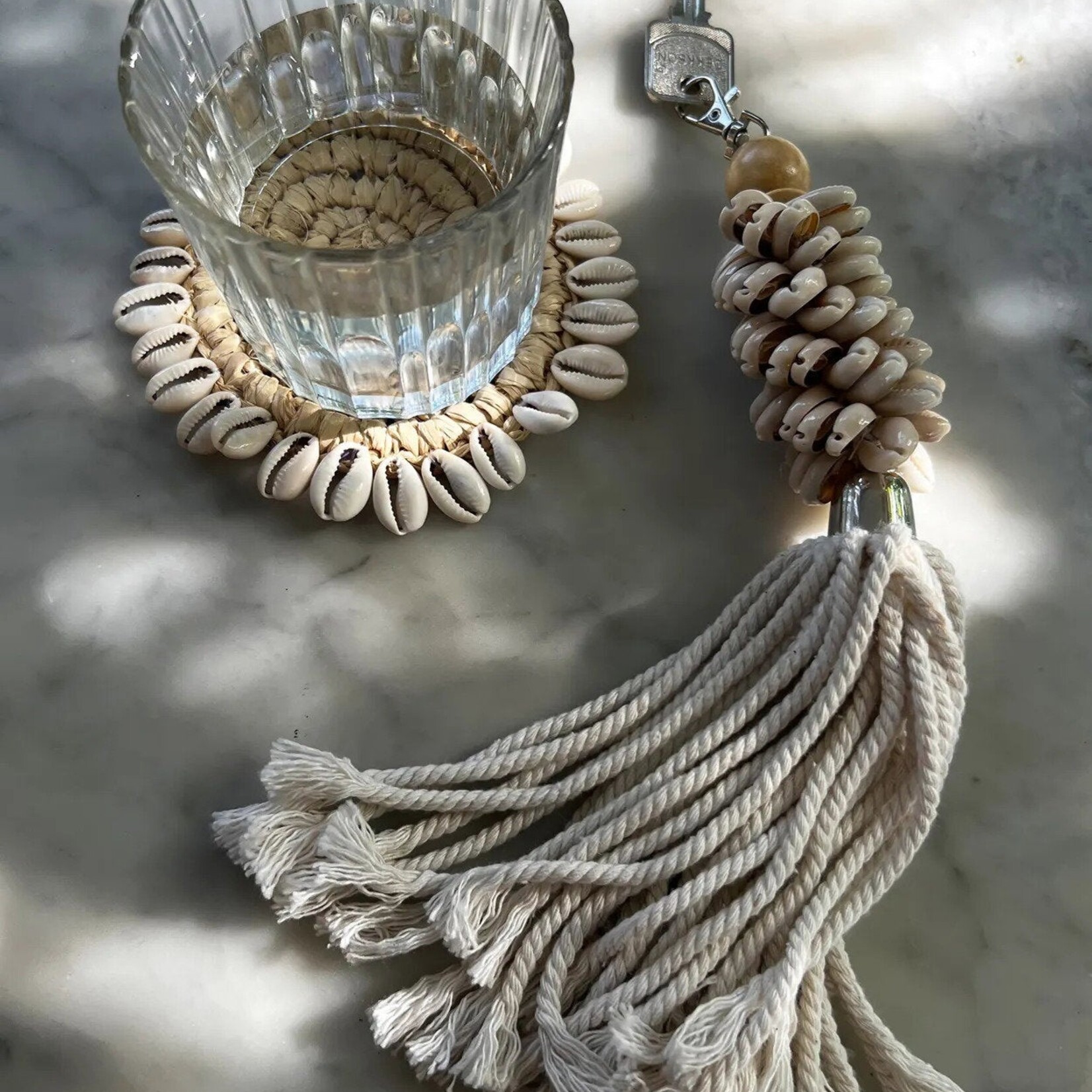 Bazar Bizar Antwerp The Raffia Shell Coaster - Natural