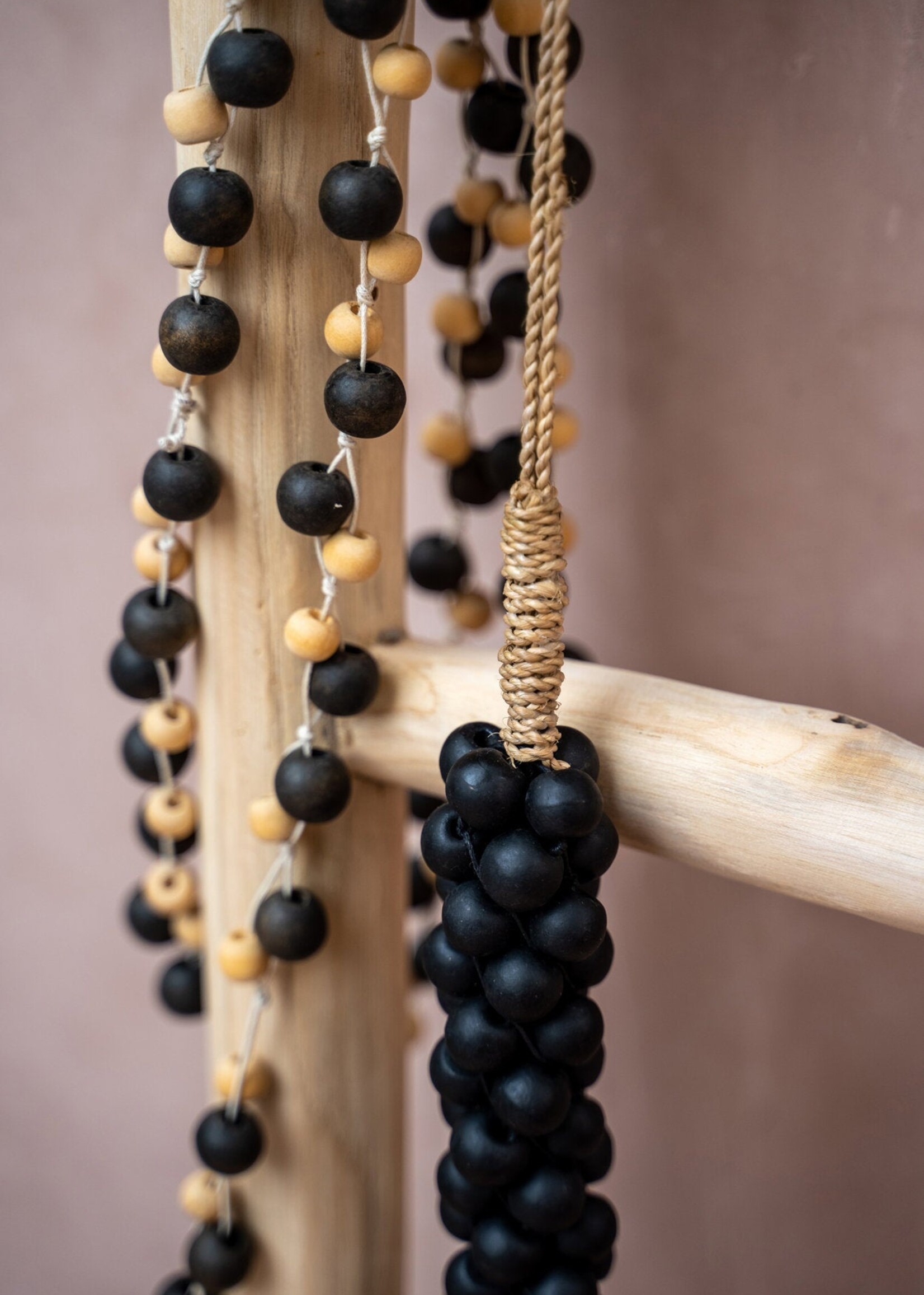 Bazar Bizar Antwerp The Canggu Necklace - Natural Black
