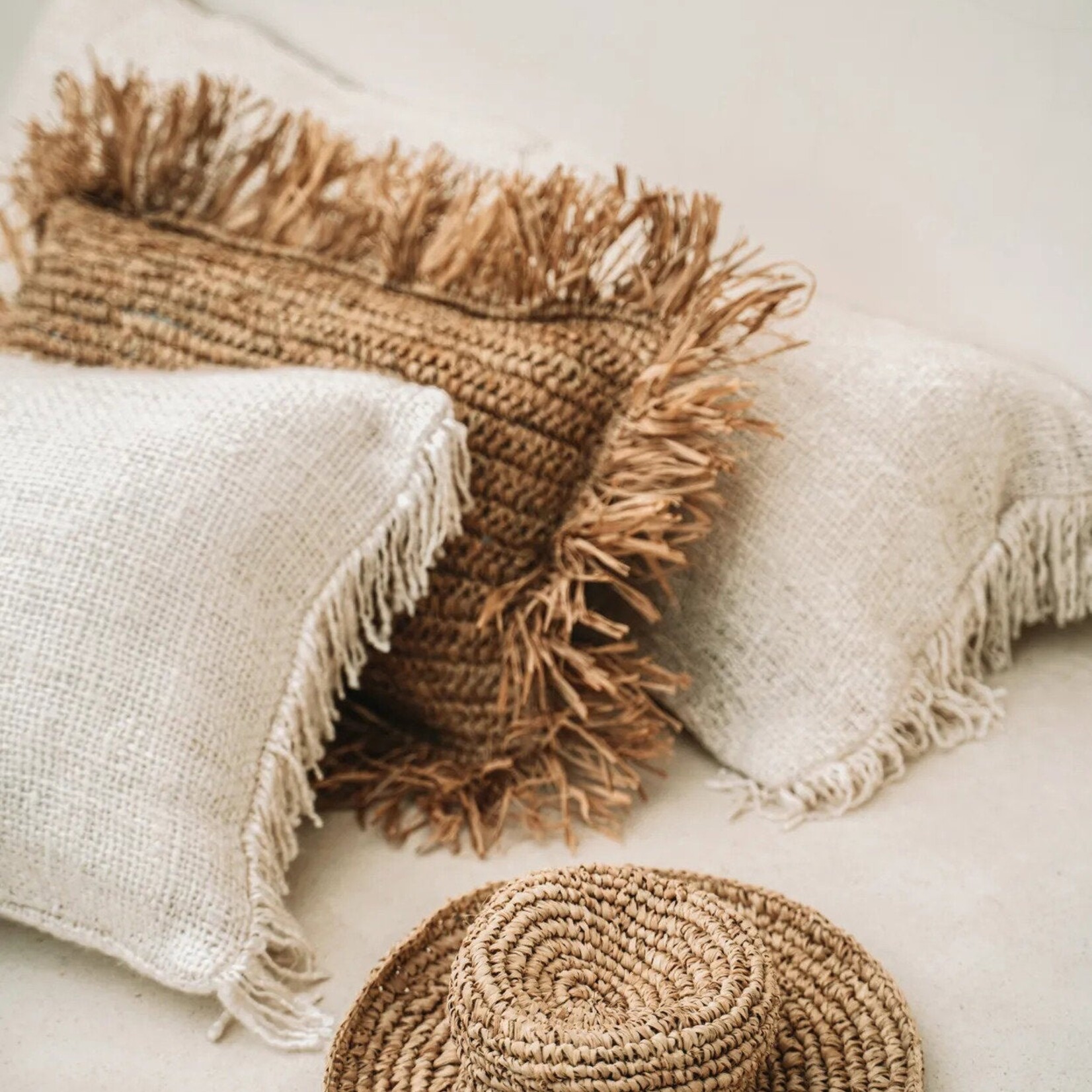 Bazar Bizar Antwerp The Oh My Gee Cushion Cover - Cream - 35x100