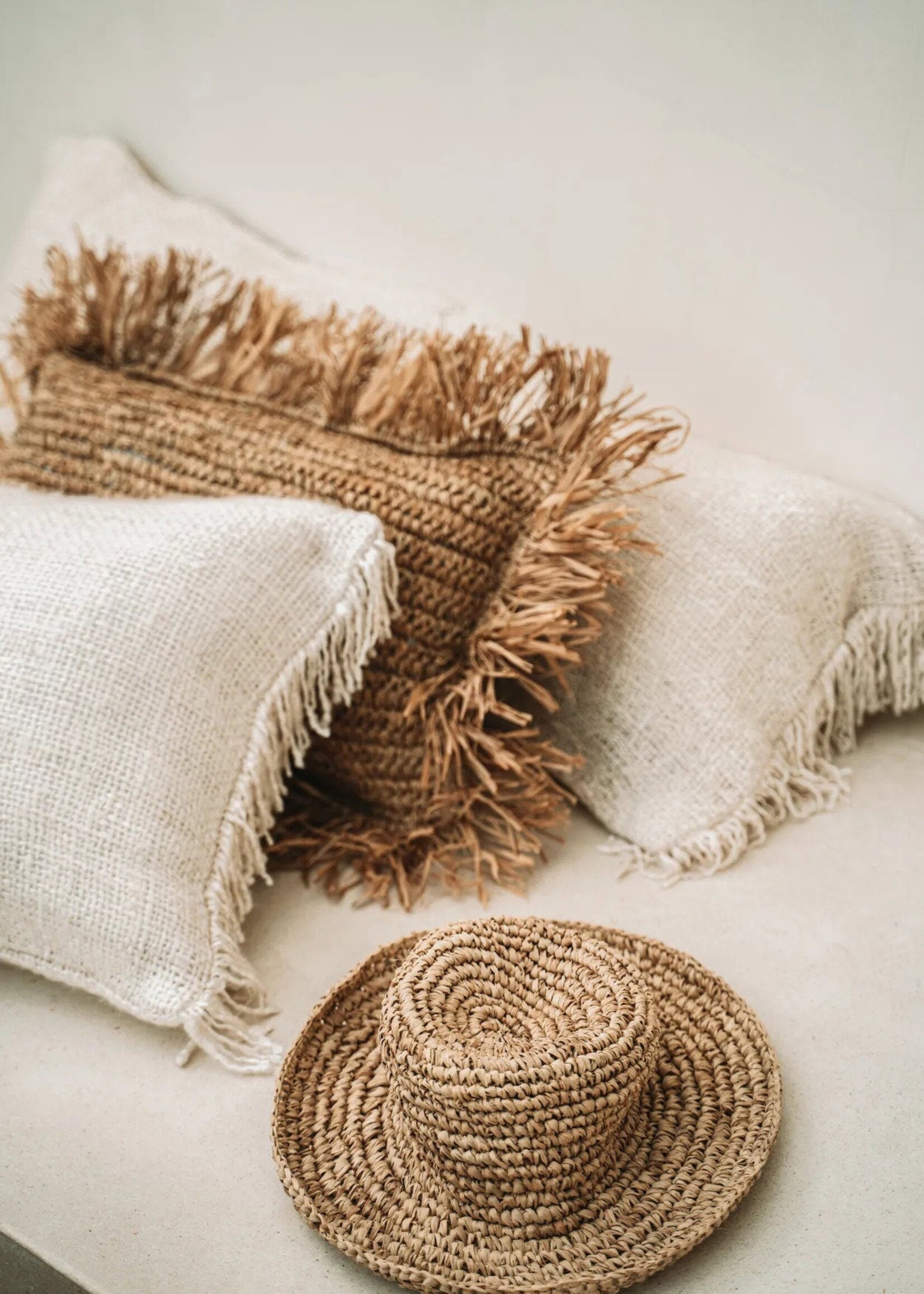 Bazar Bizar Antwerp The Oh My Gee Cushion Cover - Cream - 35x100