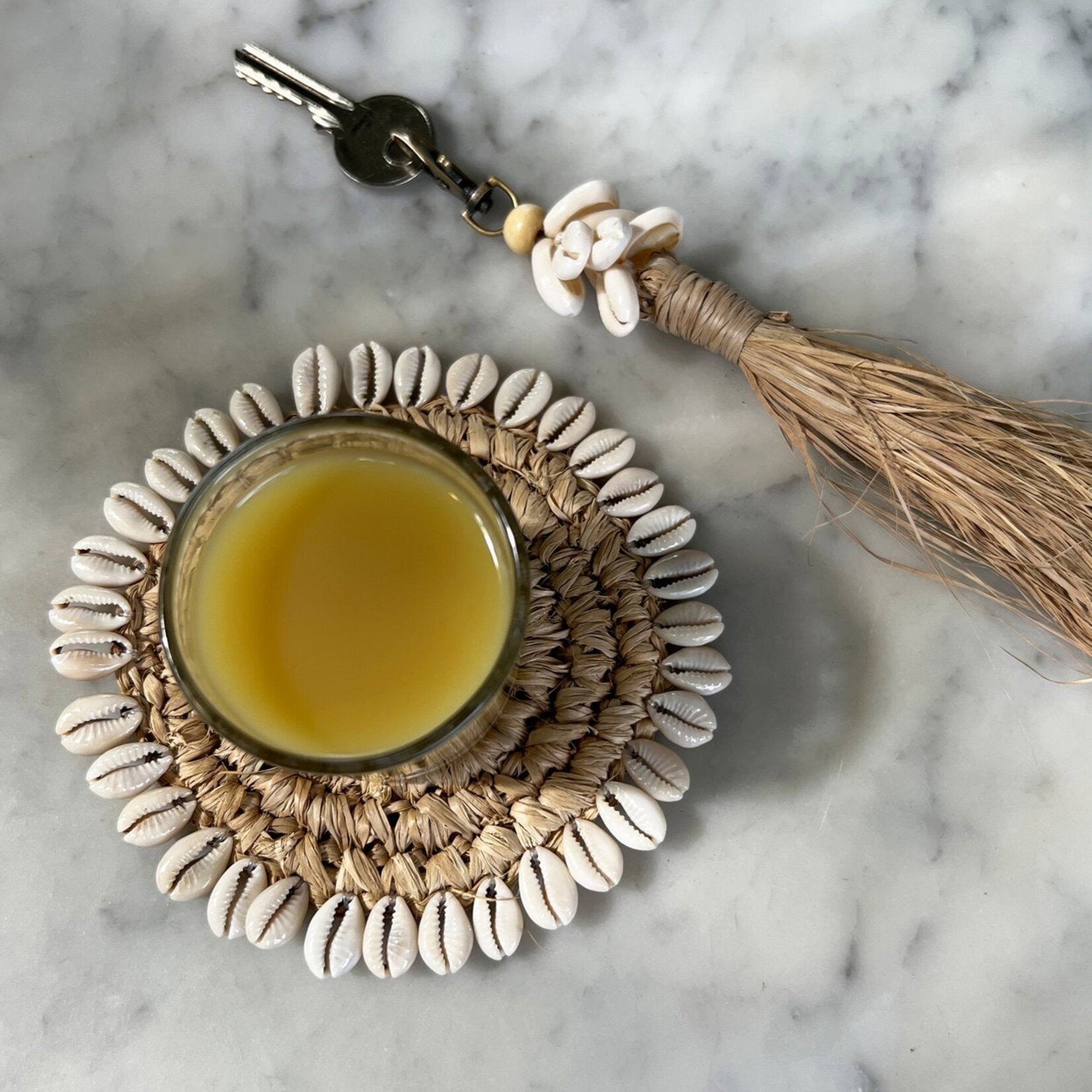 Bazar Bizar Antwerp The Raffia Cowrie Shell Keychain