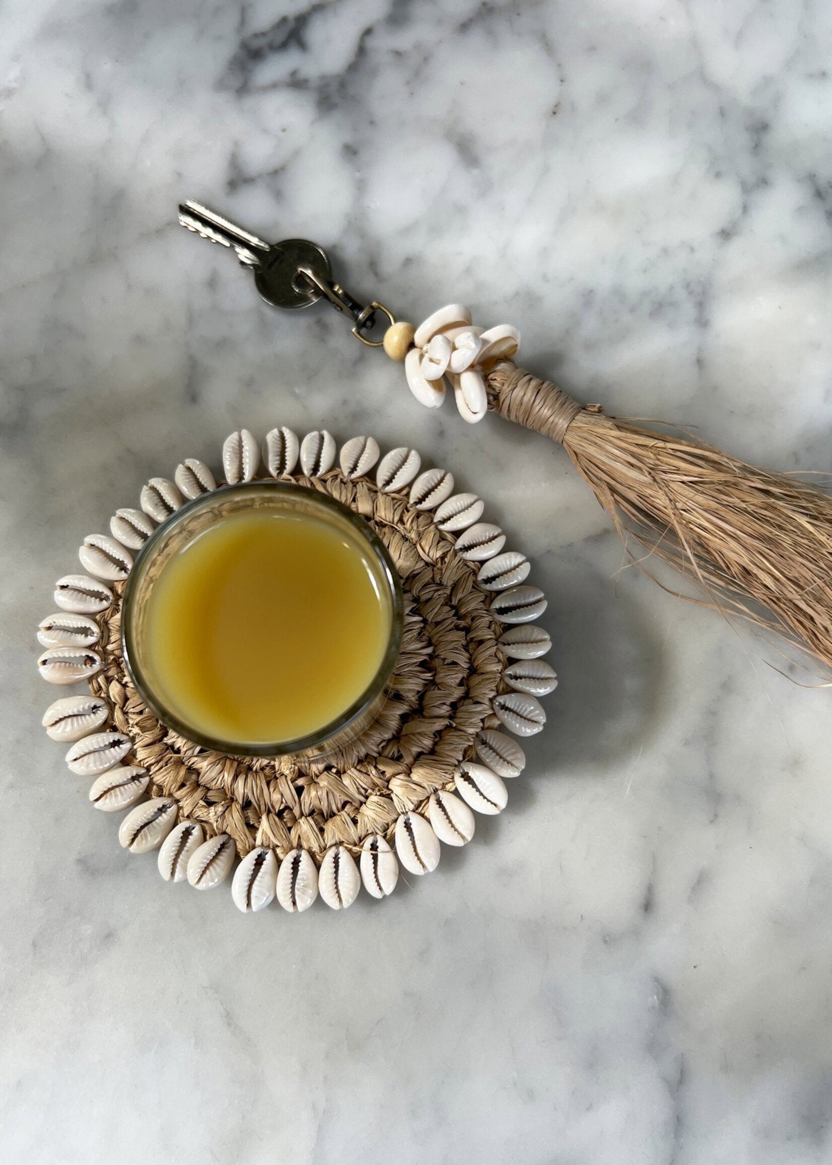 Bazar Bizar Antwerp The Raffia Cowrie Shell Keychain