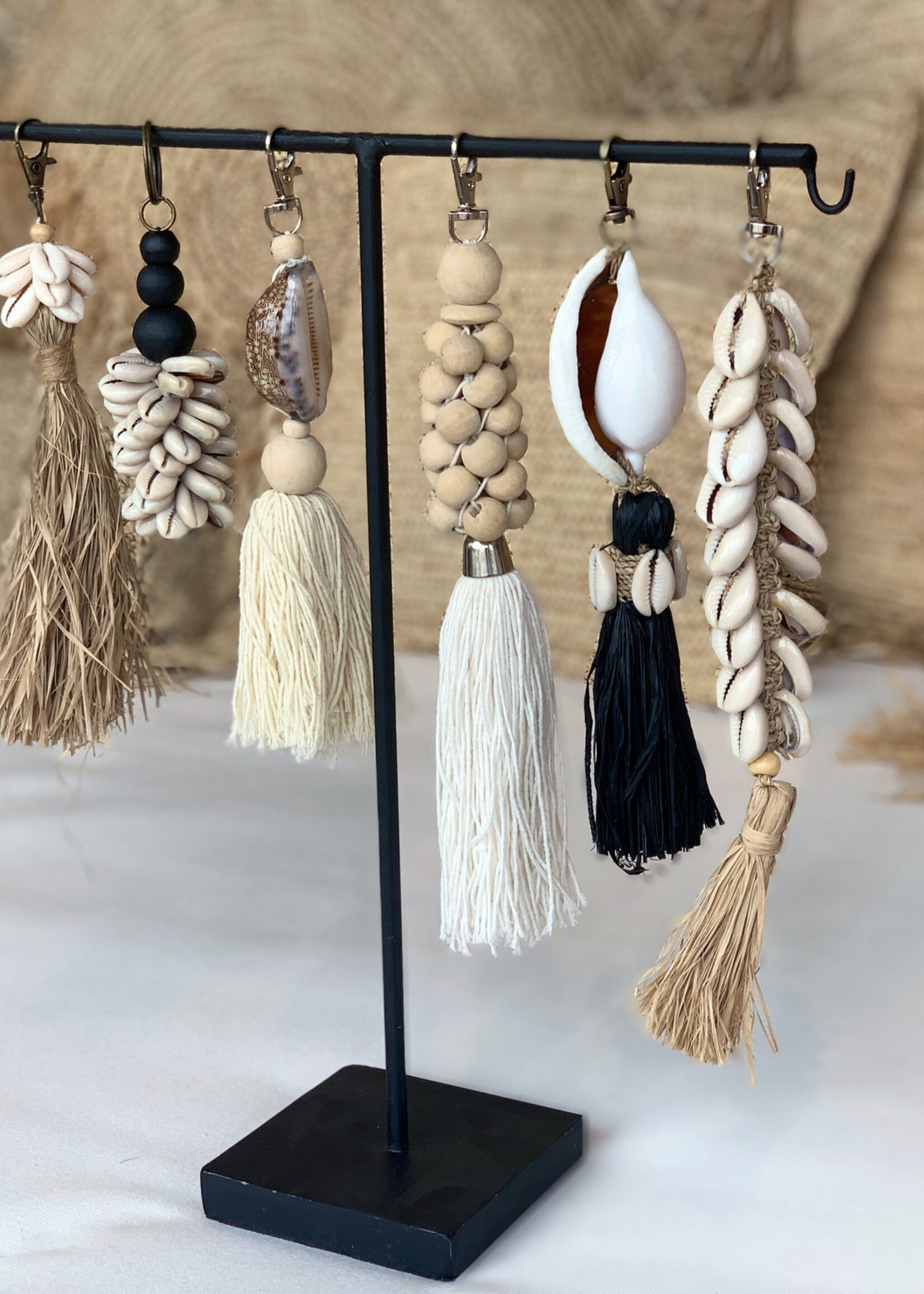 Bazar Bizar Antwerp The Raffia Cowrie Shell Keychain
