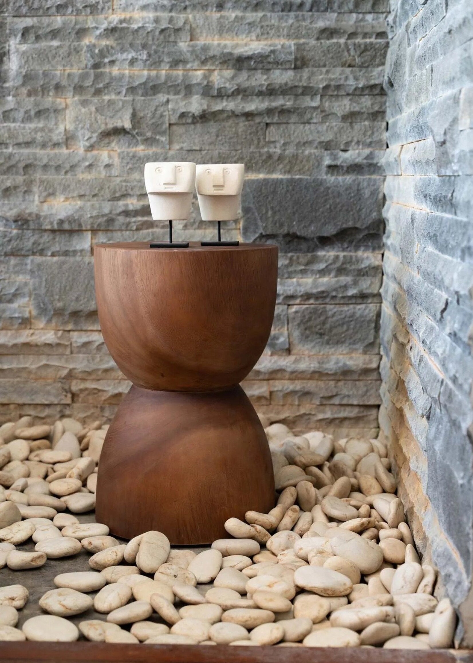 Bazar Bizar Antwerp The Sumba Stone #23 on Stand