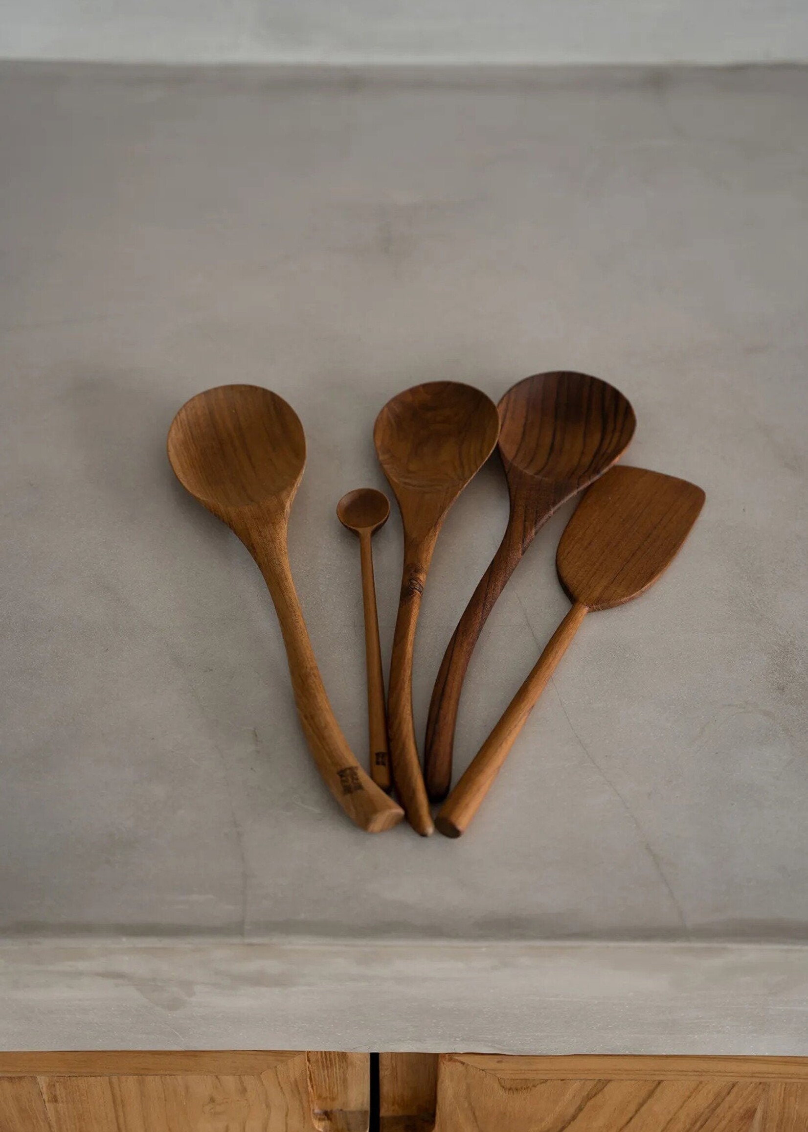 Bazar Bizar Antwerp The Teak Root Spoon - M