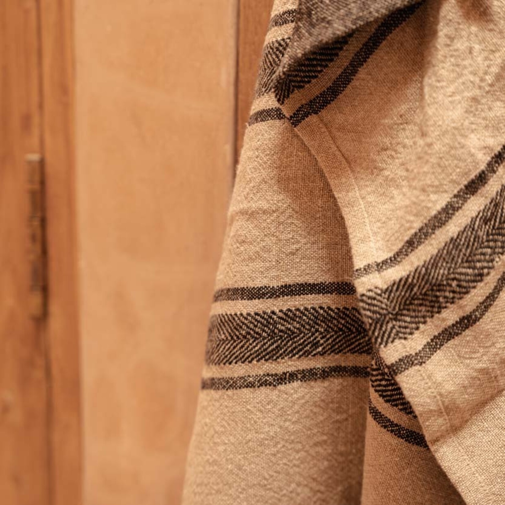 Bazar Bizar Antwerp The Linen Smudge Kitchen Towel - Natural Black - 50x70