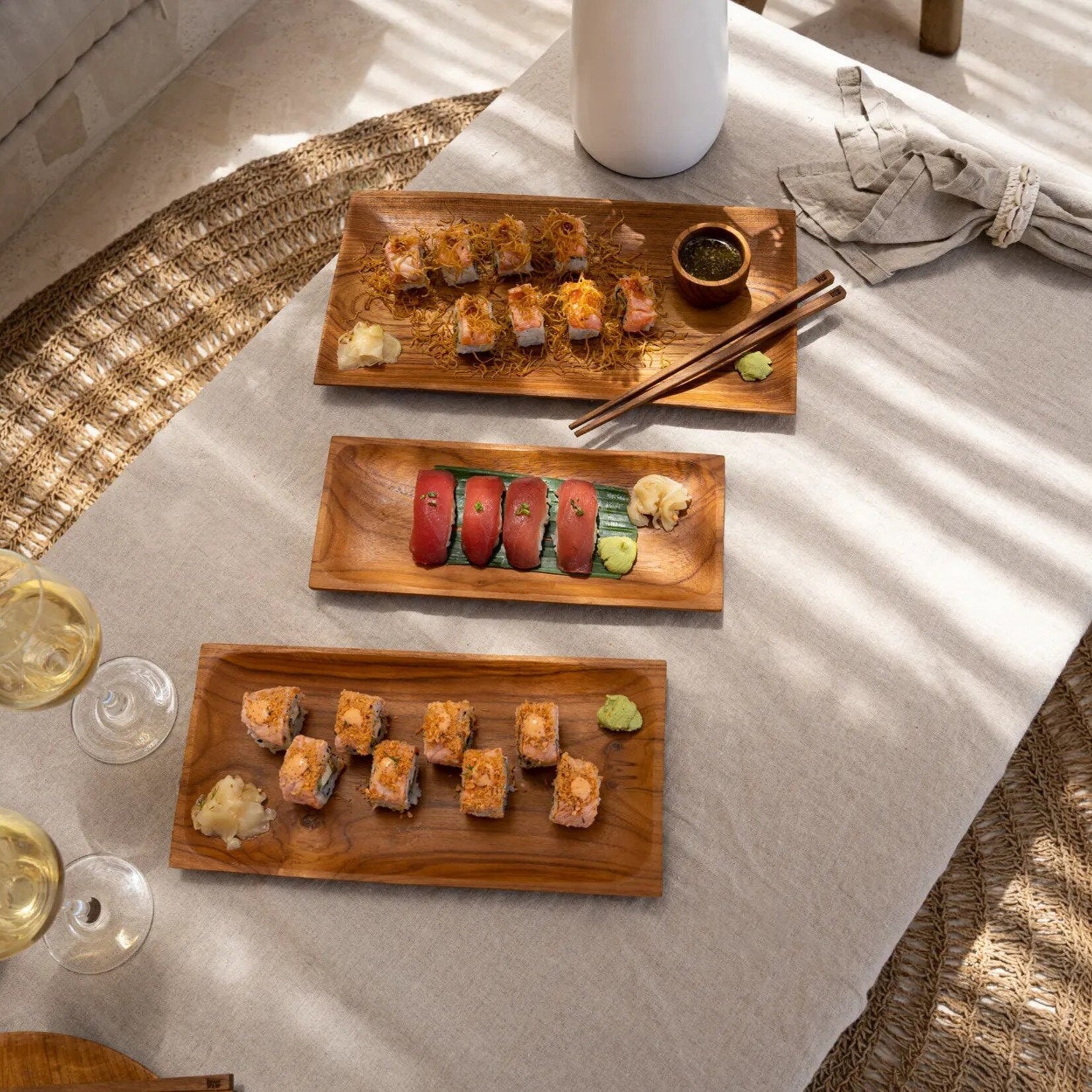 Bazar Bizar Antwerp The Teak Root Sushi Plate - L