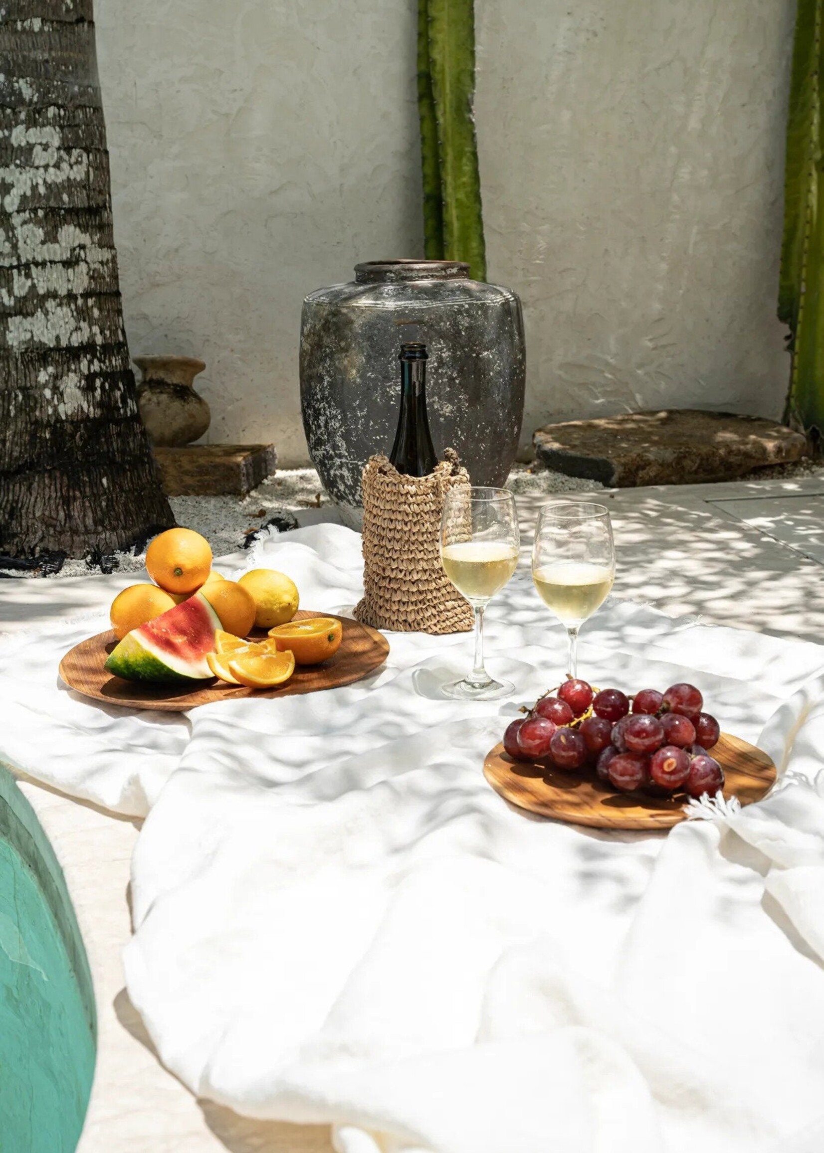 Bazar Bizar Antwerp The Teak Root Round Plate - M