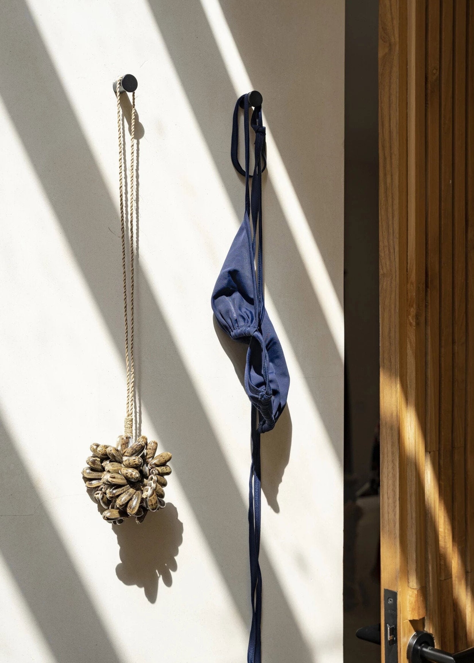 Bazar Bizar Antwerp The Brown Cowrie Shell Tassel