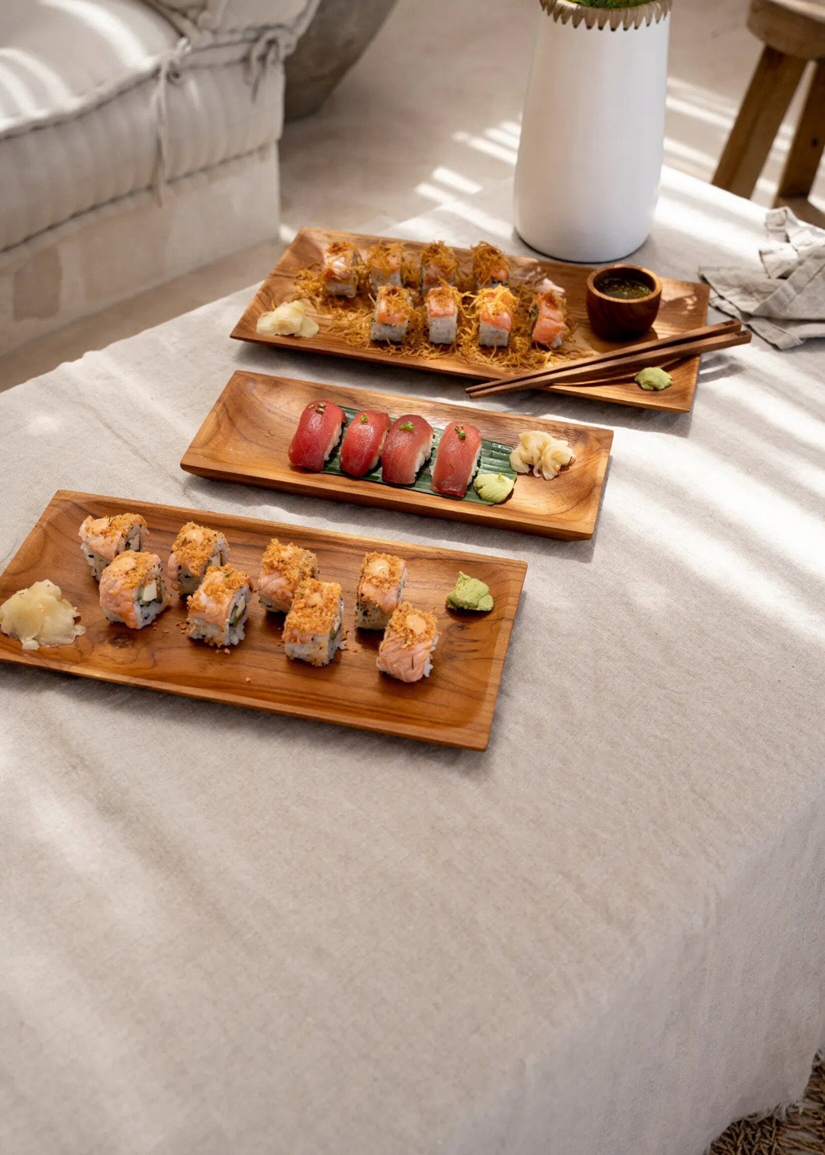 Bazar Bizar Antwerp The Teak Root Sushi Plate - S