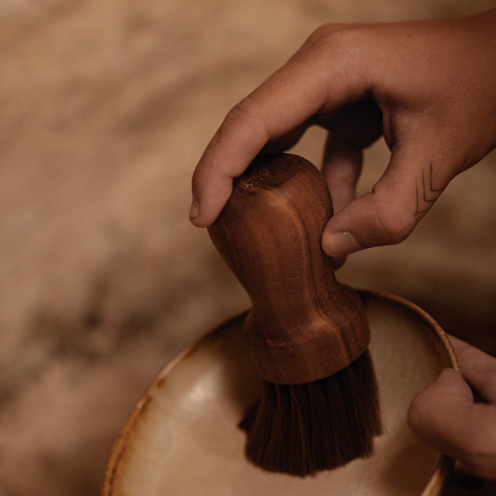 Bazar Bizar Antwerp The Hadya Brush - Natural