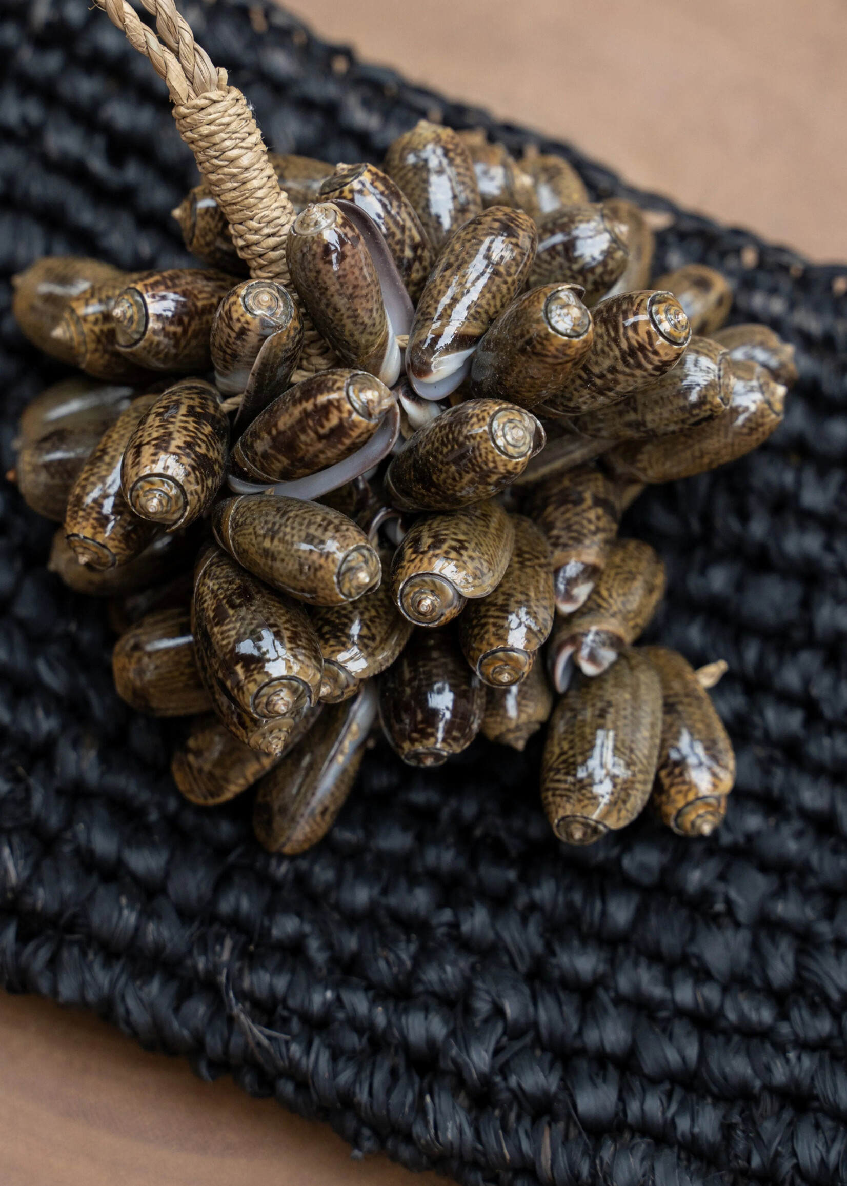 Bazar Bizar Antwerp The Brown Cowrie Shell Tassel