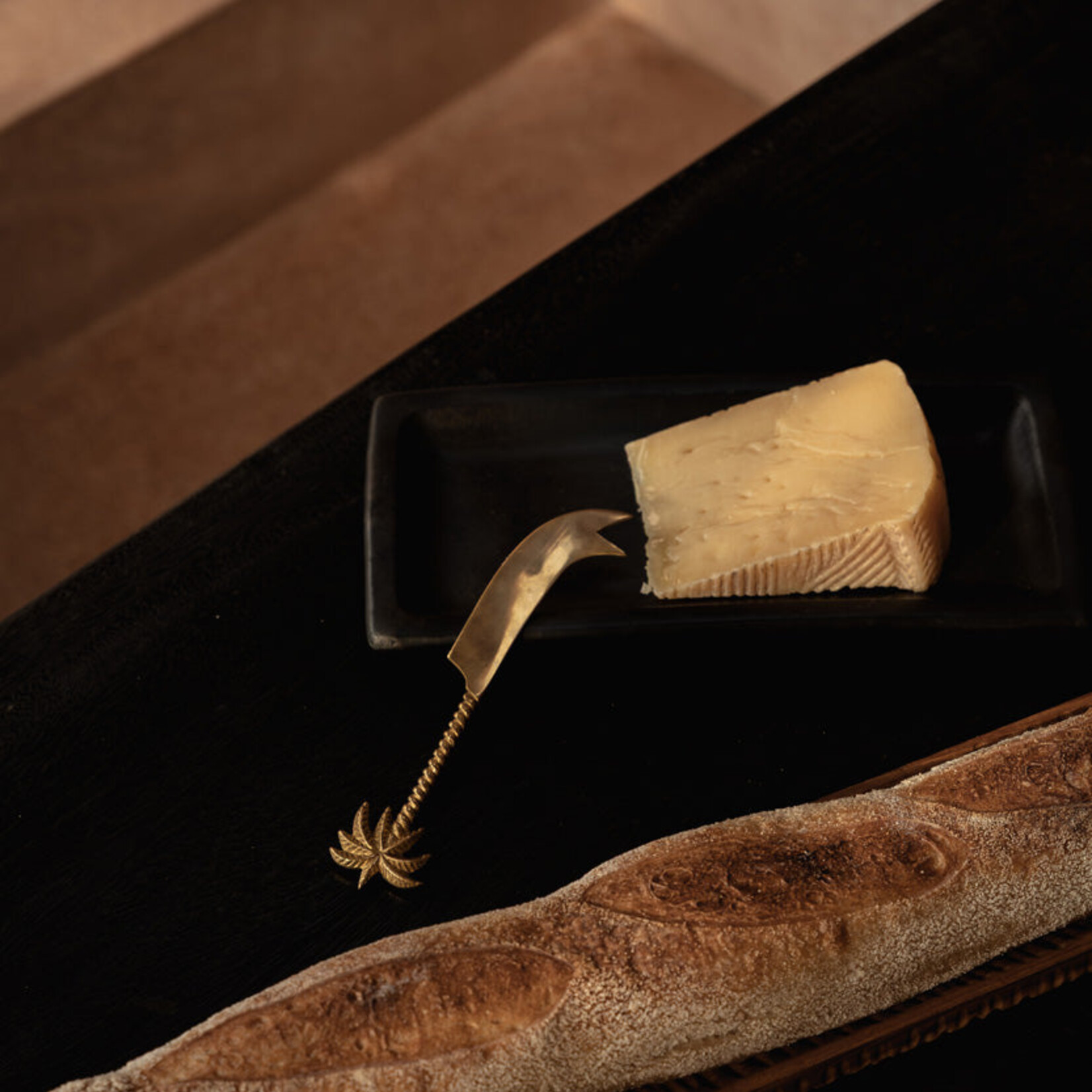 Bazar Bizar Antwerp The Palm Tree Cheese Knife - Gold