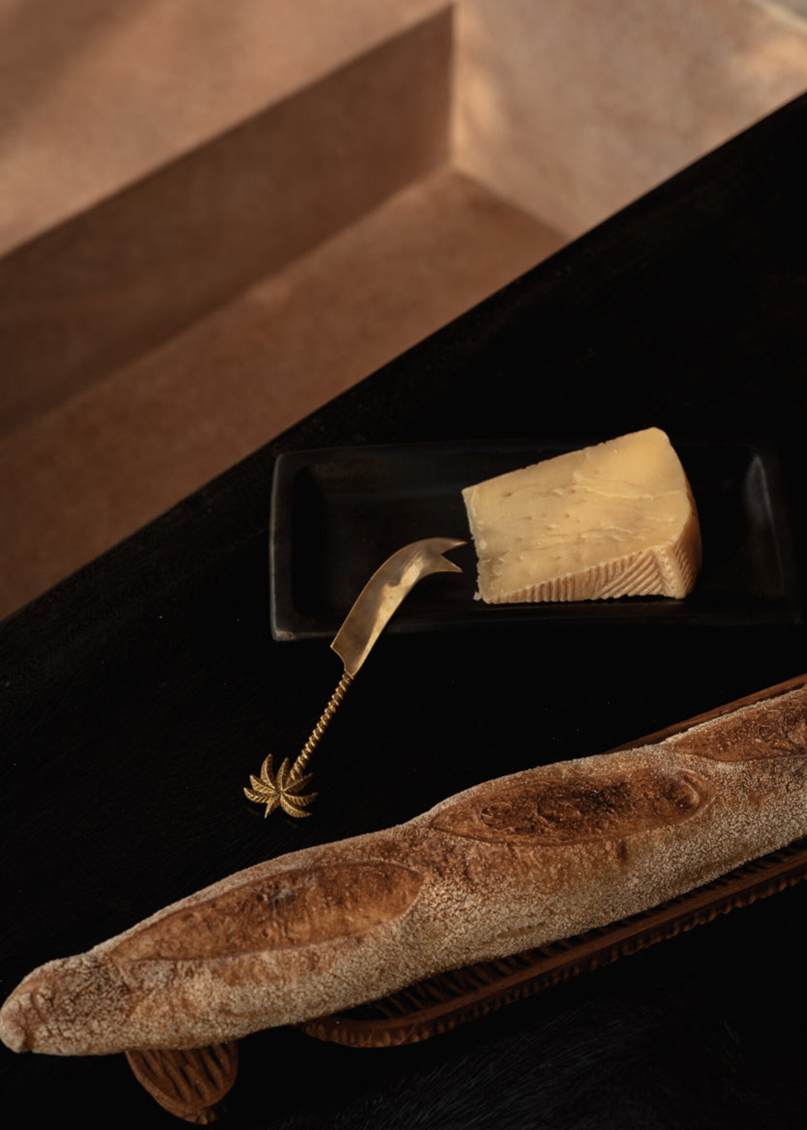 Bazar Bizar Antwerp The Palm Tree Cheese Knife - Gold