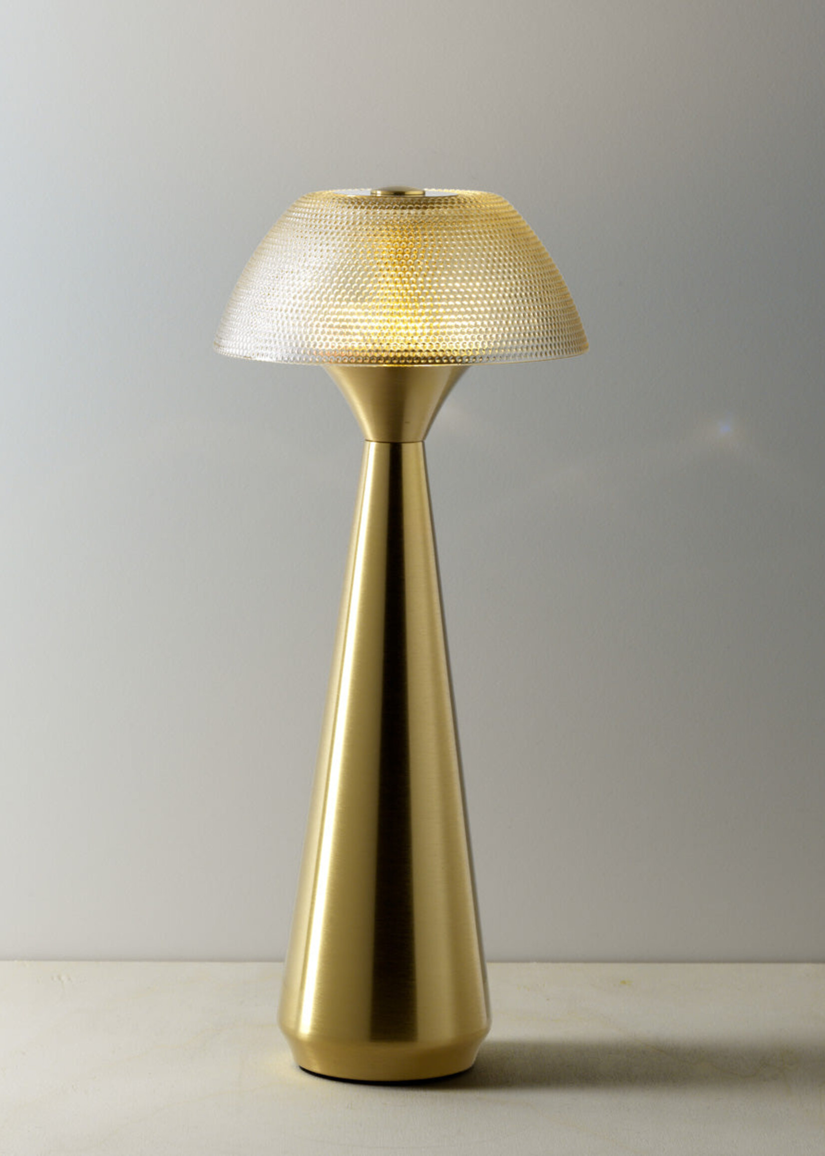 Bazar Bizar Antwerp The Mushlampio Led Table Lamp