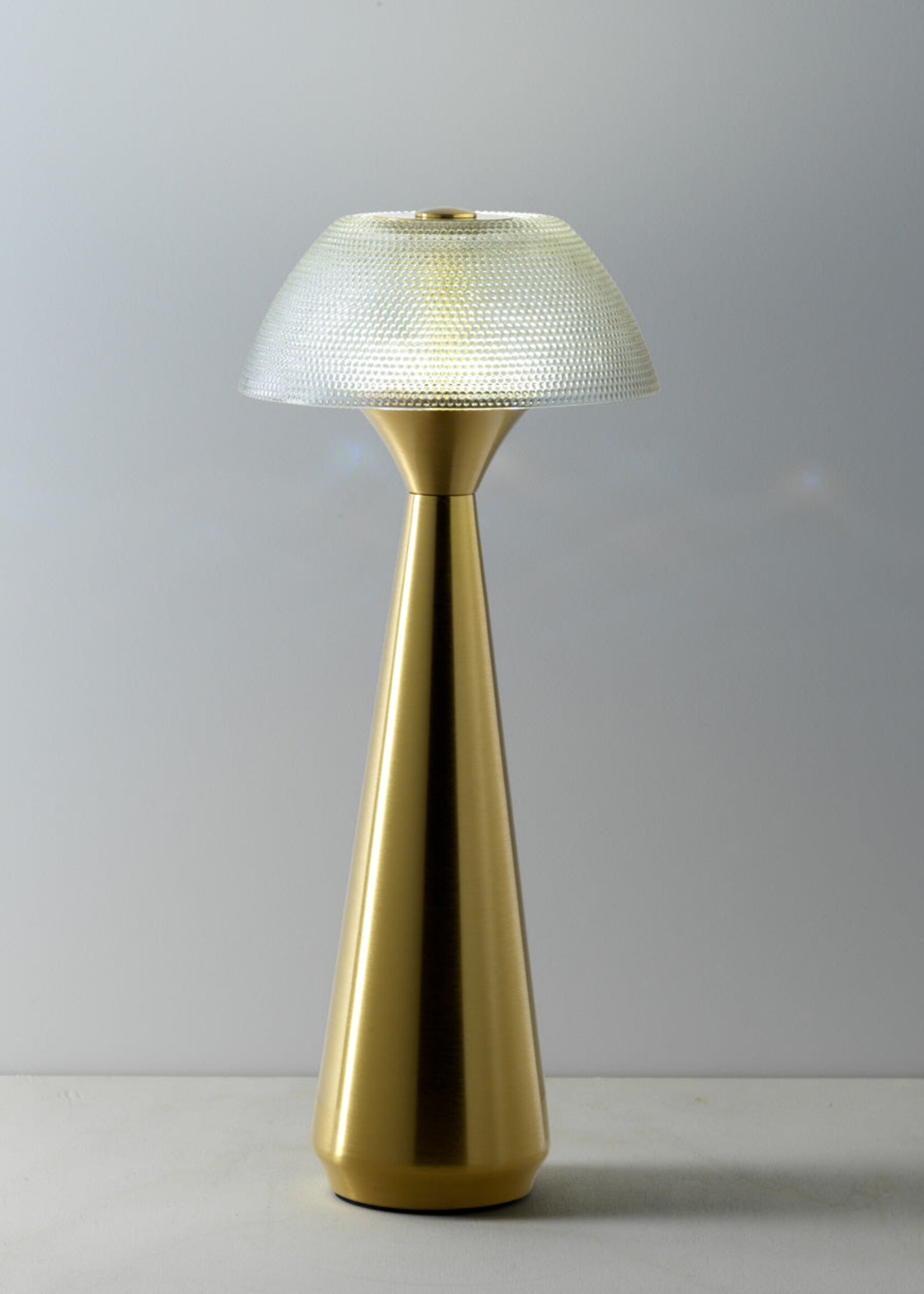 Bazar Bizar Antwerp The Mushlampio Led Table Lamp